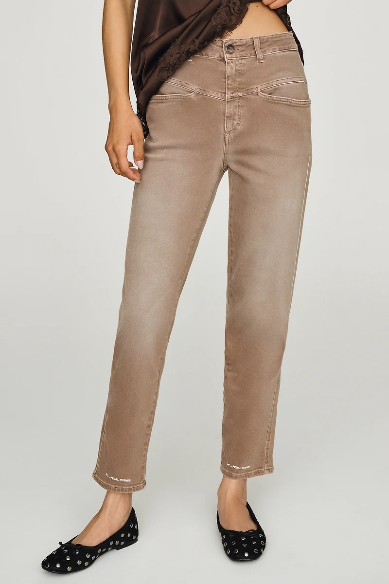 Closed Mid-Rise Straight-Leg Pedal Pusher Jeans