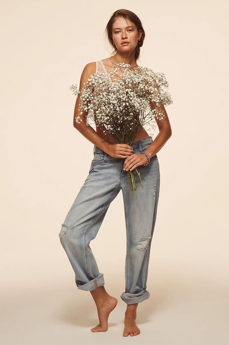 Pilcro Baggy Slim Boyfriend High-Rise Relaxed Jeans