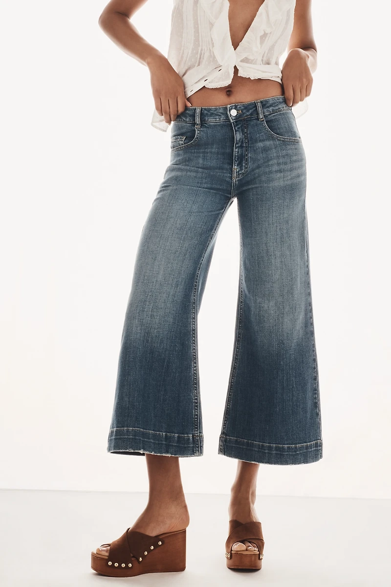 Pilcro High-Rise Crop Wide-Leg Jeans