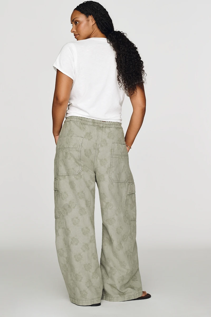 Pilcro Izzie Relaxed Full-Length Cargo Barrel Pants