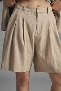 The Avery Twill Mid-Length Shorts by Maeve