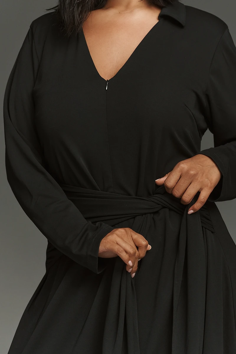 Curaae Ines Plus V-Neck Maxi Dress