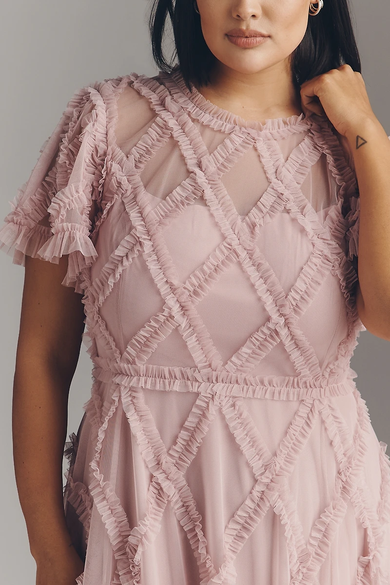 Mac Duggal Short-Sleeve Crosshatch Maxi Dress