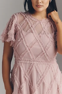 Mac Duggal Short-Sleeve Crosshatch Maxi Dress