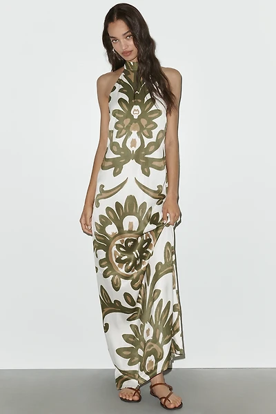 DIARRABLU Halter Neck Printed Maxi Dress