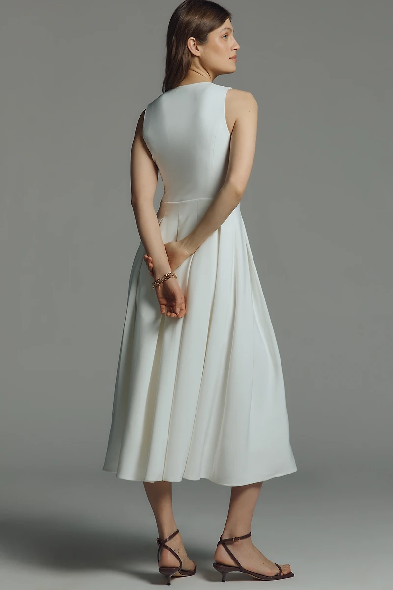 Extro&Vert Emilia Sleeveless V-Neck A-Line Midi Dress