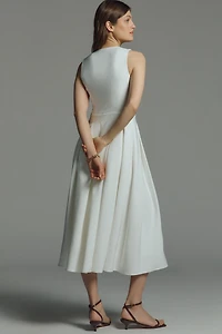 Extro&Vert Emilia Sleeveless V-Neck A-Line Midi Dress