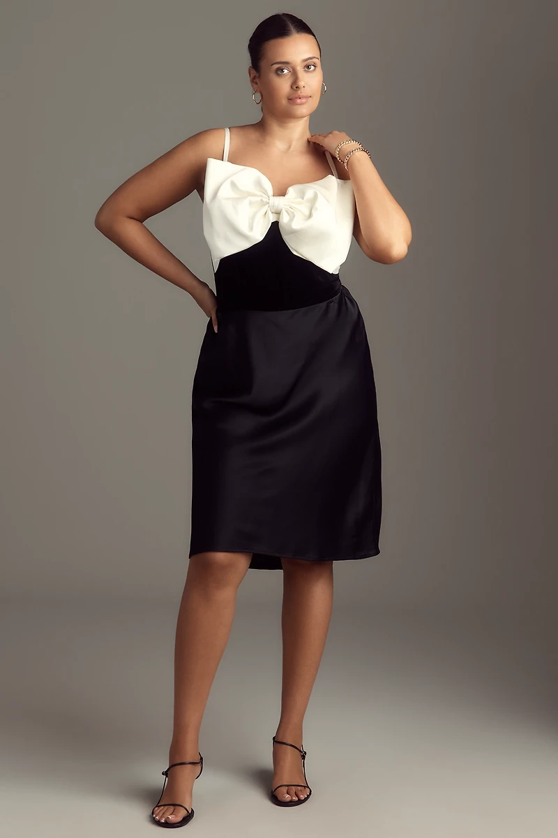 Eloquii Plus Oversized Bow Velvet Bodysuit