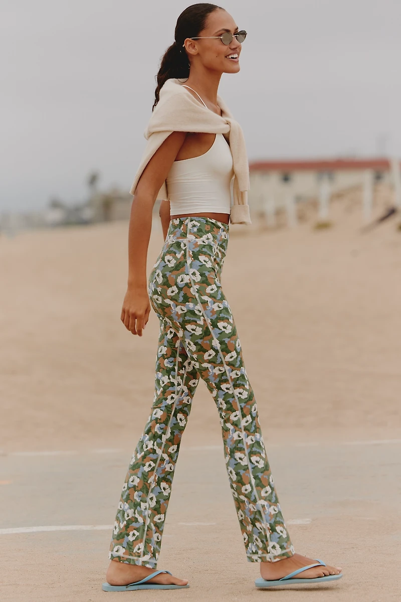 Daily Practice Assemble Crop Flare Leggings