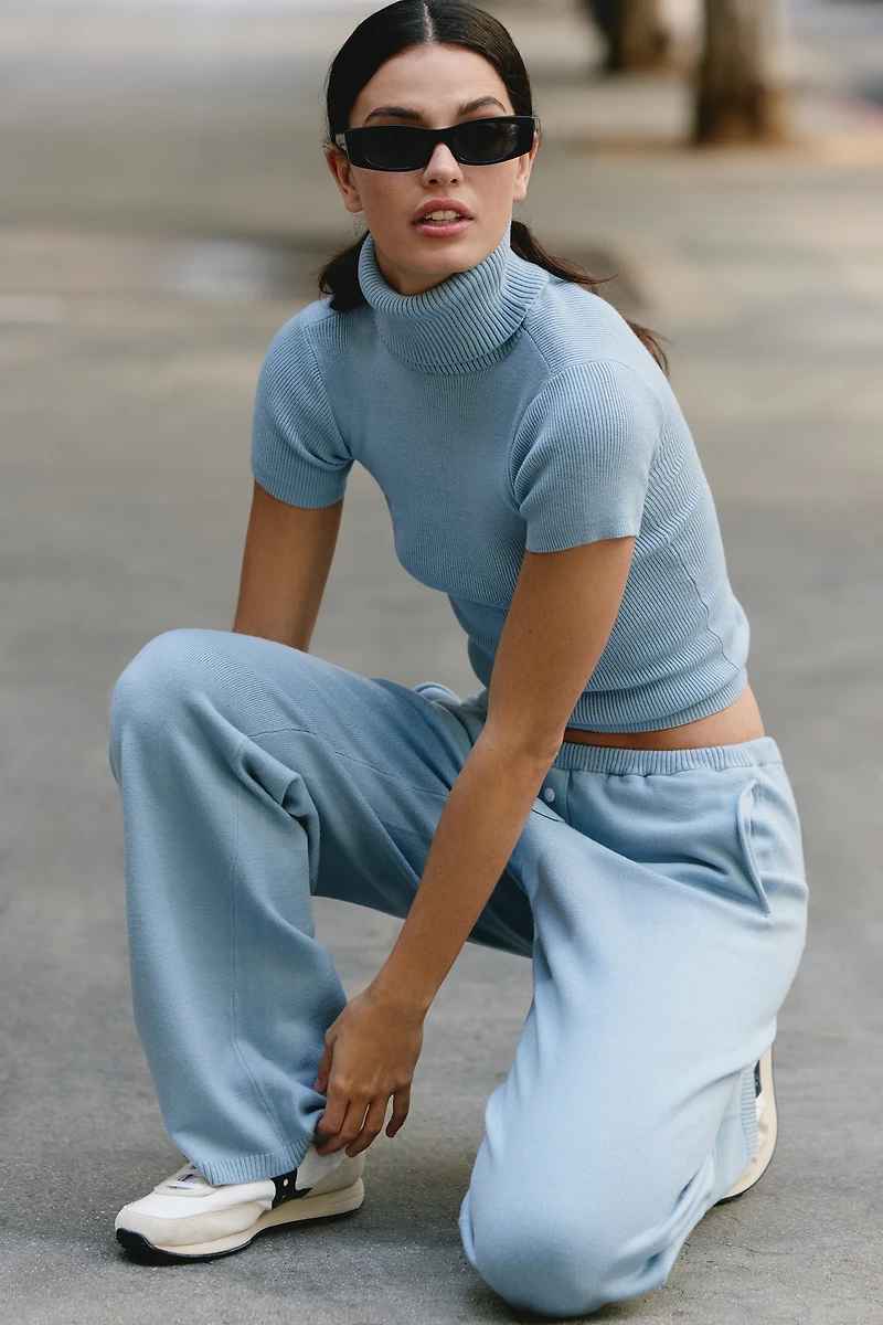 Seashell Sofie High-Neck Pullover