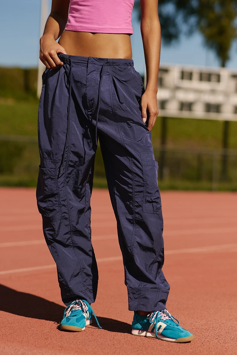 Daily Practice Tapered Drawstring Parachute Pants