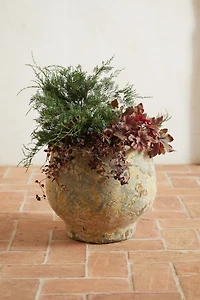 Barnacle Footed Pot