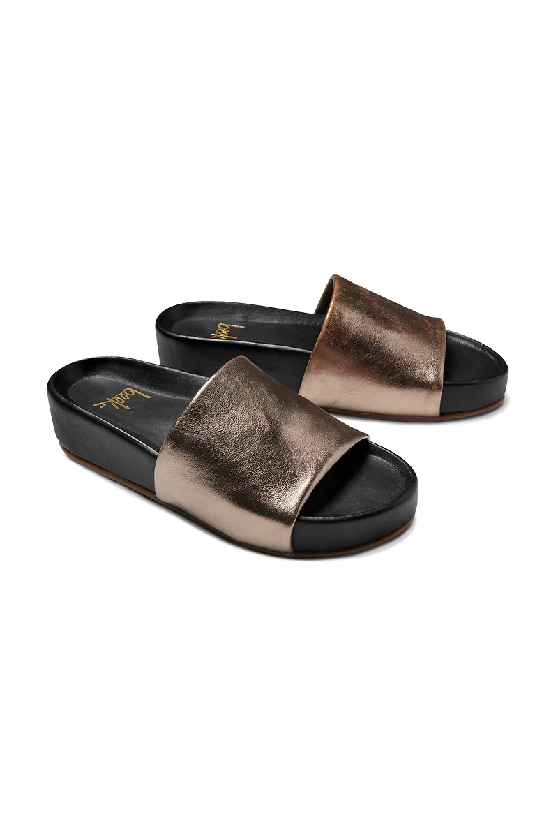 beek Pelican Slide Sandals