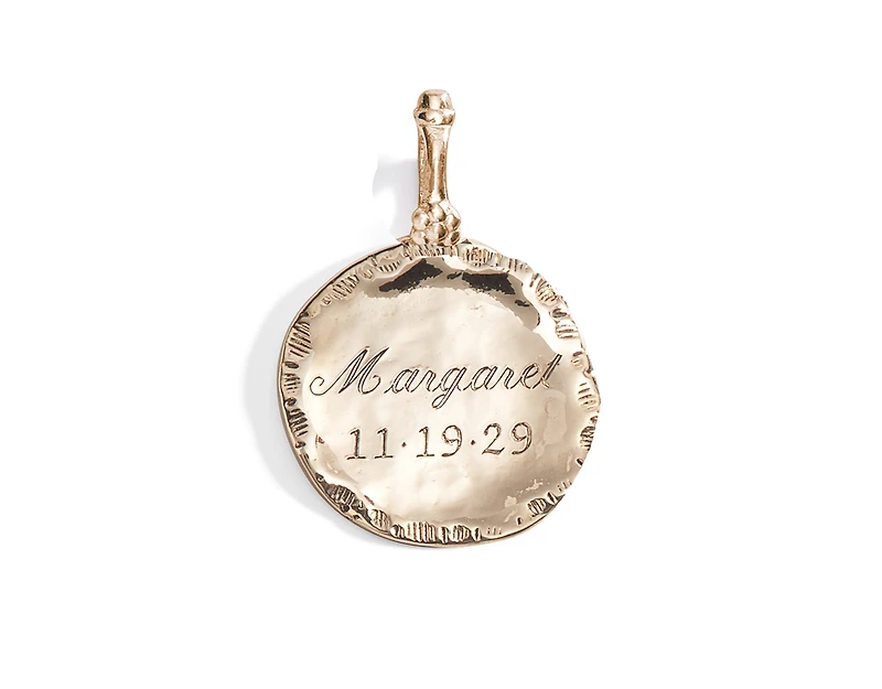 Three Sisters Jewelry Article of Virtu Personalized Medallion