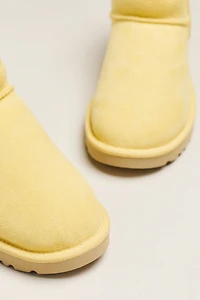 UGG® Classic Ultra Mini Boots