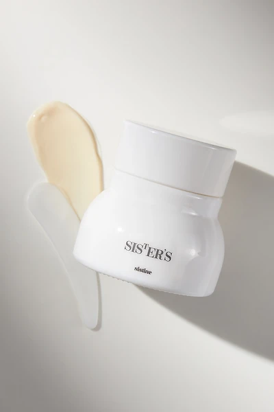 Sistine Sister's Super Fruit Moisturizer