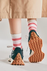 New Balance 327 Sneakers