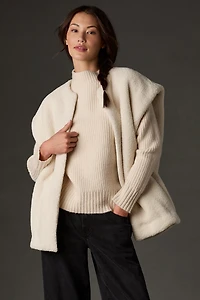 Self Contrast Sherpa Vest