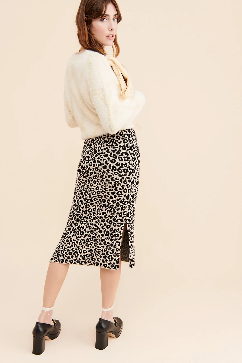 j-o-a Leopard Print Sweater Skirt