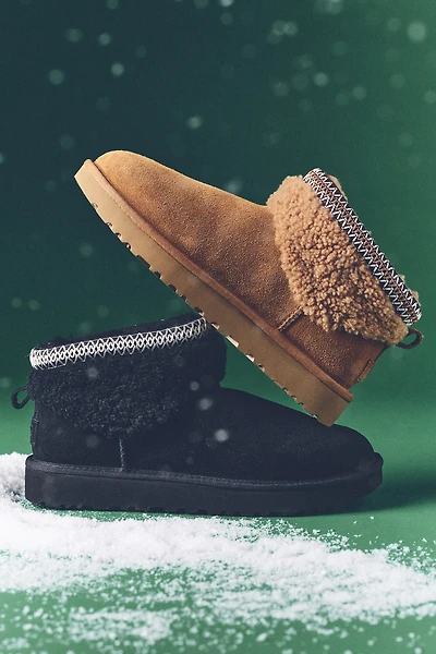 UGG Classic Ultra Mini Maxi Curly Boots