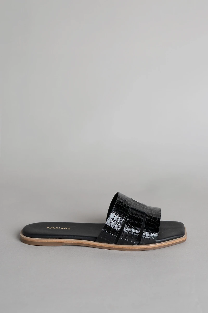 Kaanas Pozaz Basketweave Slide Sandals