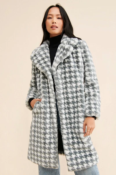 NVLT Houndstooth Printed Coat