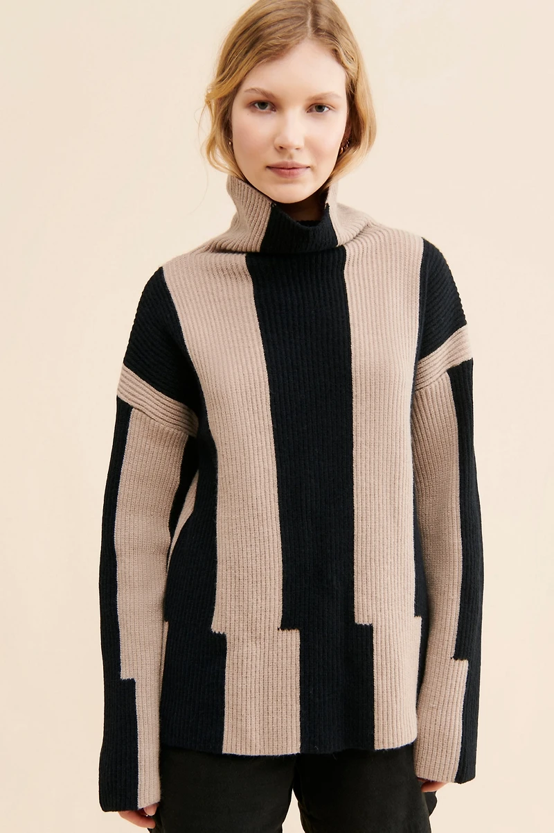 Avantlook Stripe Turtleneck Pullover