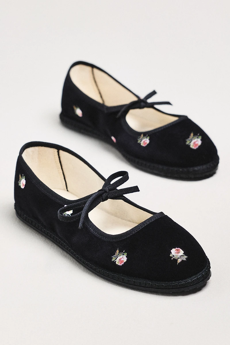 ViBi VENEZiA Brigitte Bow-Tie Mary Jane Flats