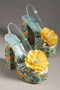Circus NY by Sam Edelman Siena Flower Block Heels