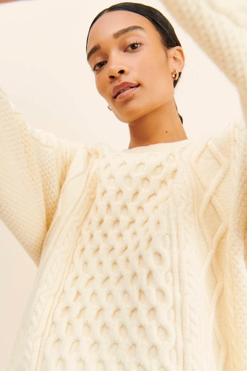 Vigoss Tie-Back Pullover