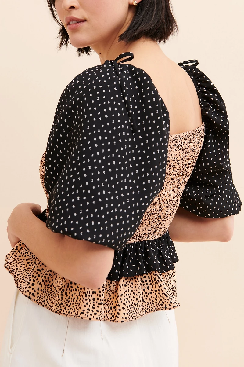 La Ven Speckled Print Blouse