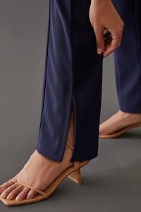En Saison Mid-Rise Side-Slit Leggings
