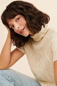 Vigoss Cable Knit Short Sleeve Sweater