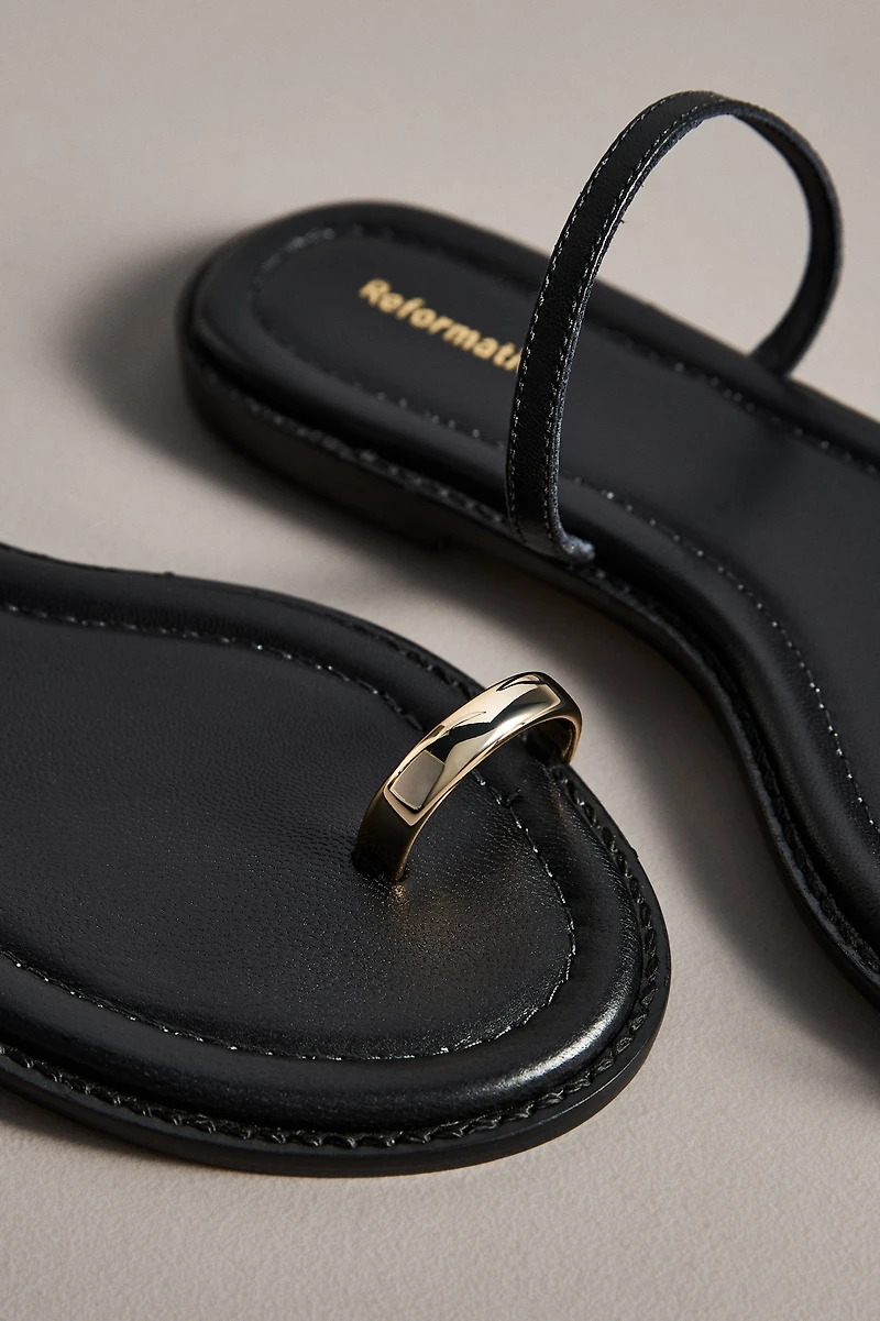Reformation Cassandra Toe-Ring Flat Sandals