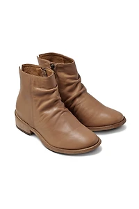 beek Quail Ankle Boots