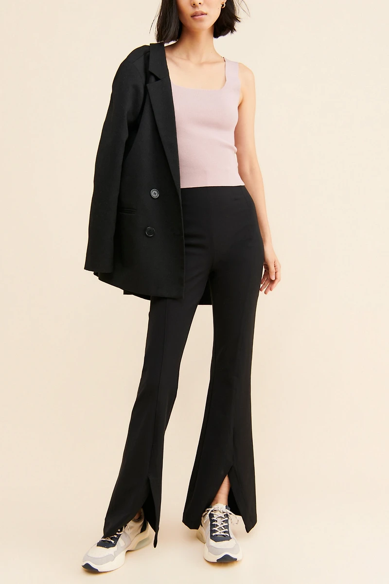 525 America Square Neck Tank