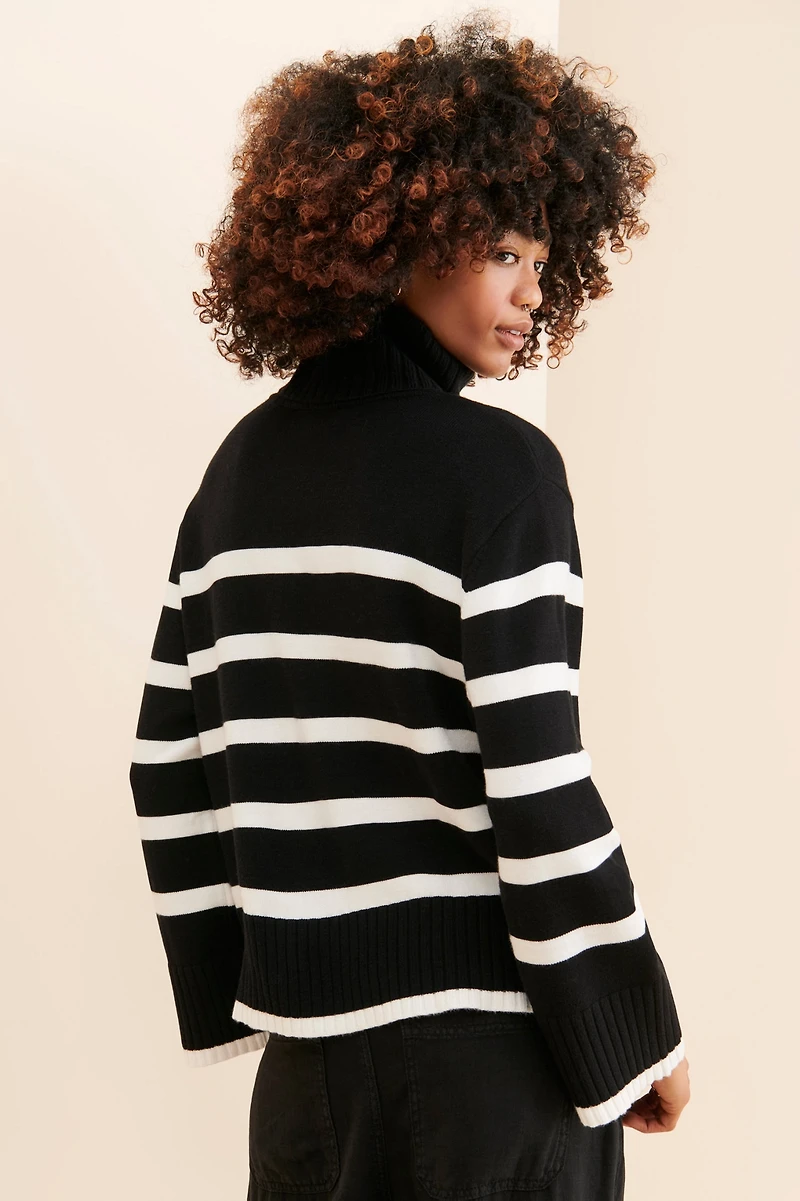 Laundry by Shelli Segal Wide Sleeve Turtleneck