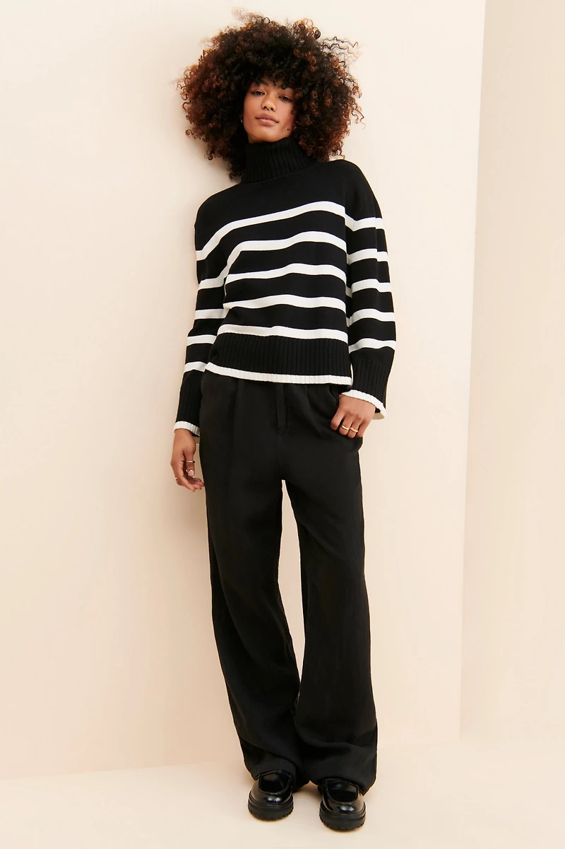 Laundry by Shelli Segal Wide Sleeve Turtleneck