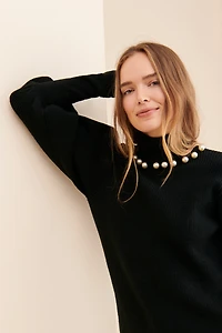 Elliatt Ruth Turtleneck