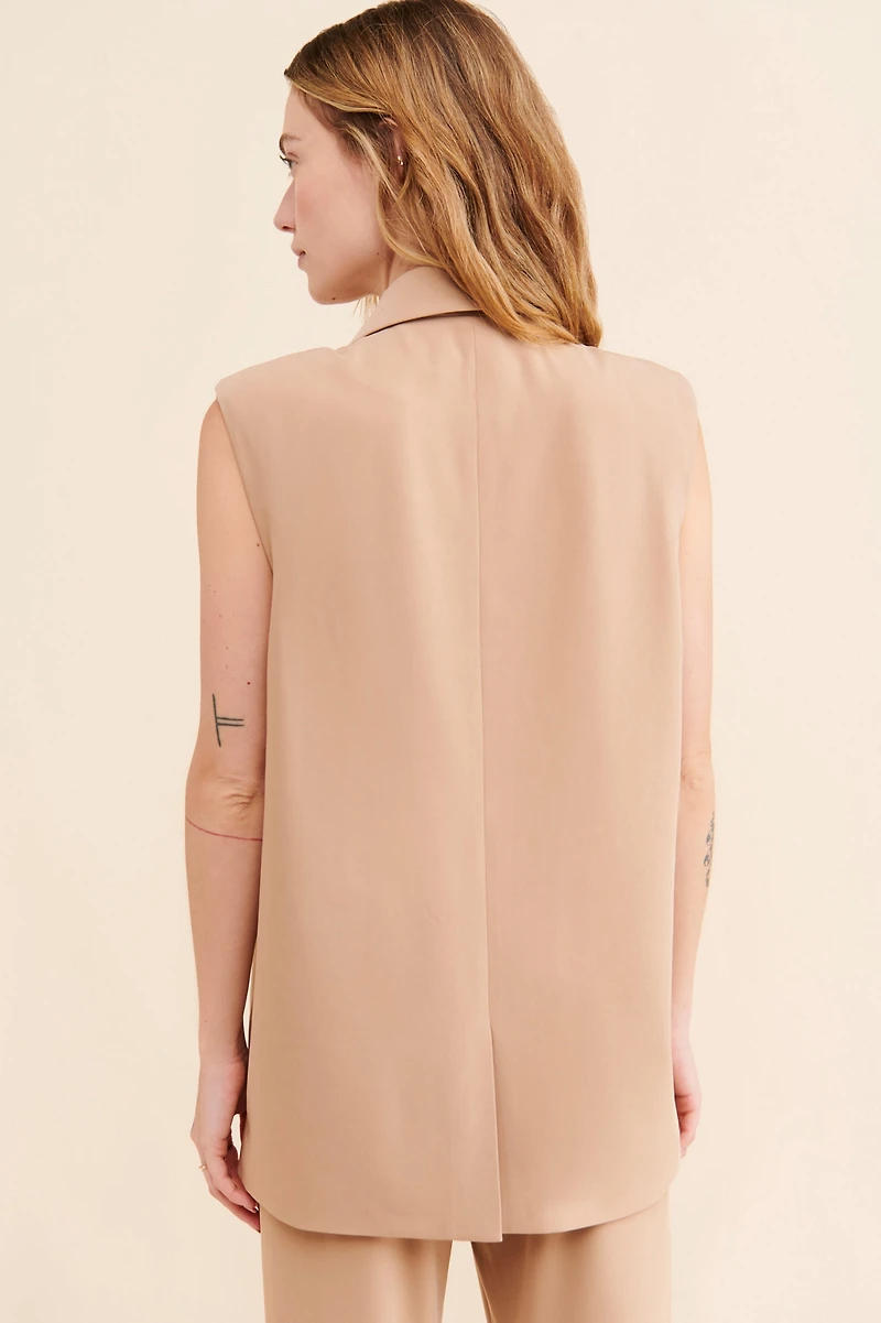 4th & Reckless Williams Sleeveless Oversized Blazer