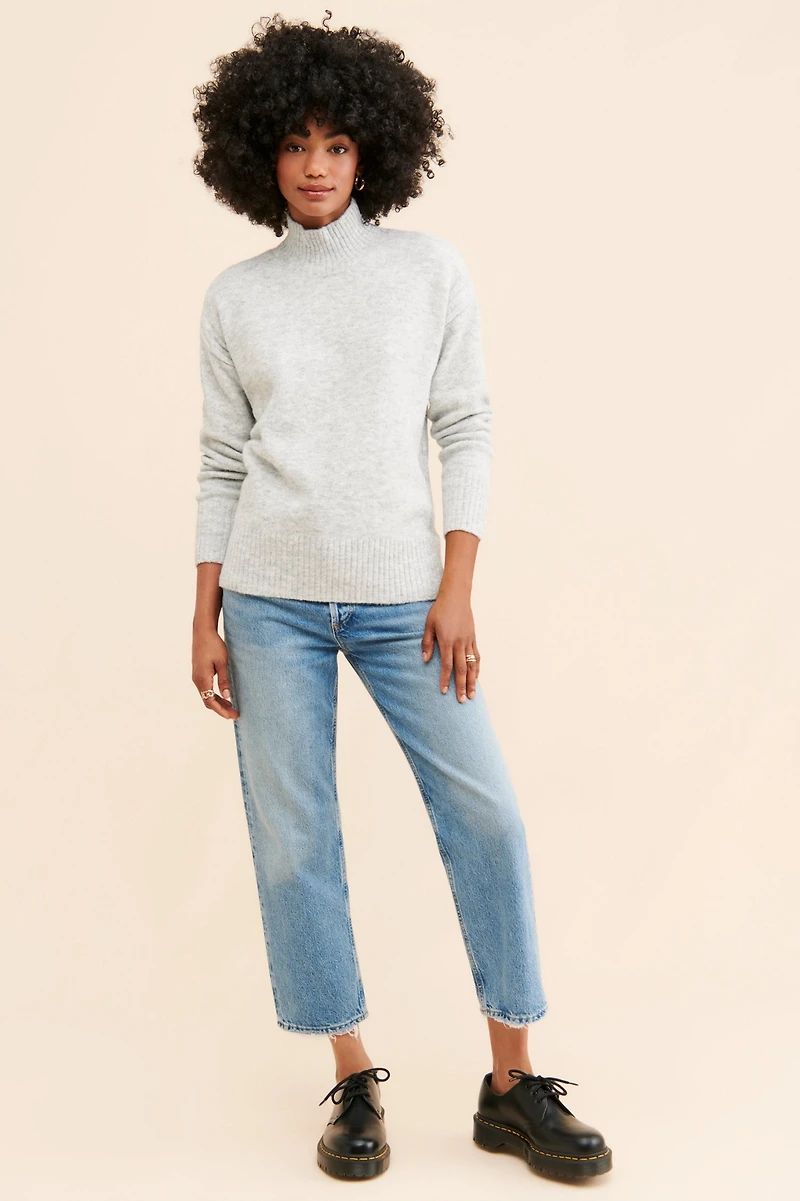 Flat White Rib Turtleneck Pullover