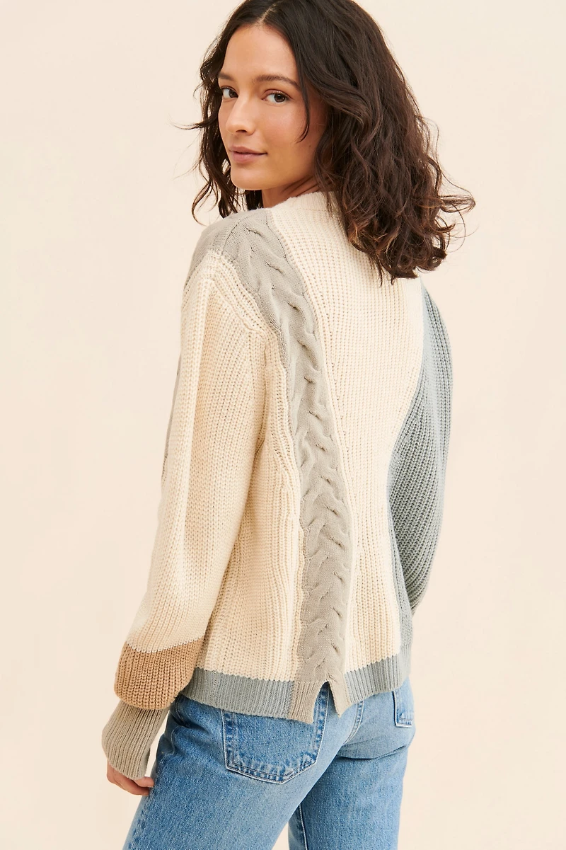 Few Moda Contrast Cable Pullover