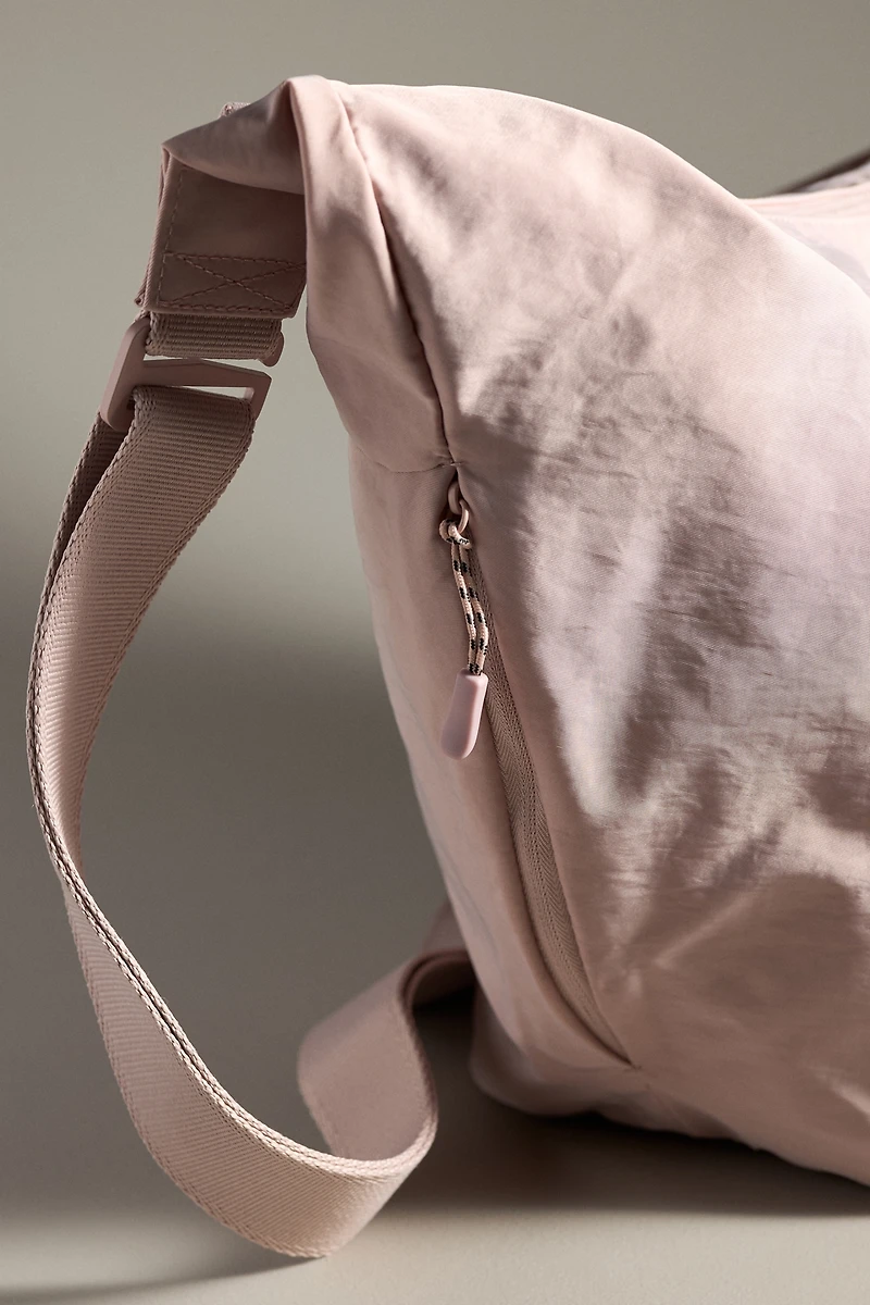 BÉIS The Crescent Catchall Sling Bag