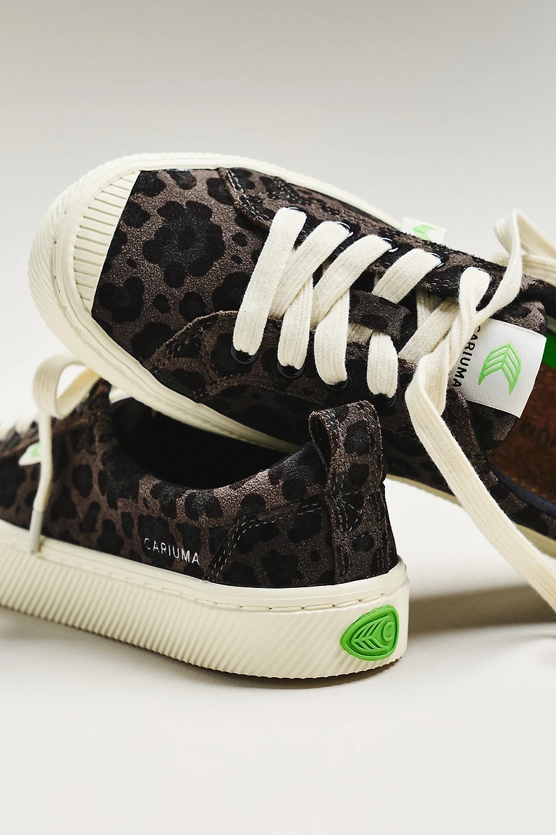 Cariuma OCA Low Sneakers