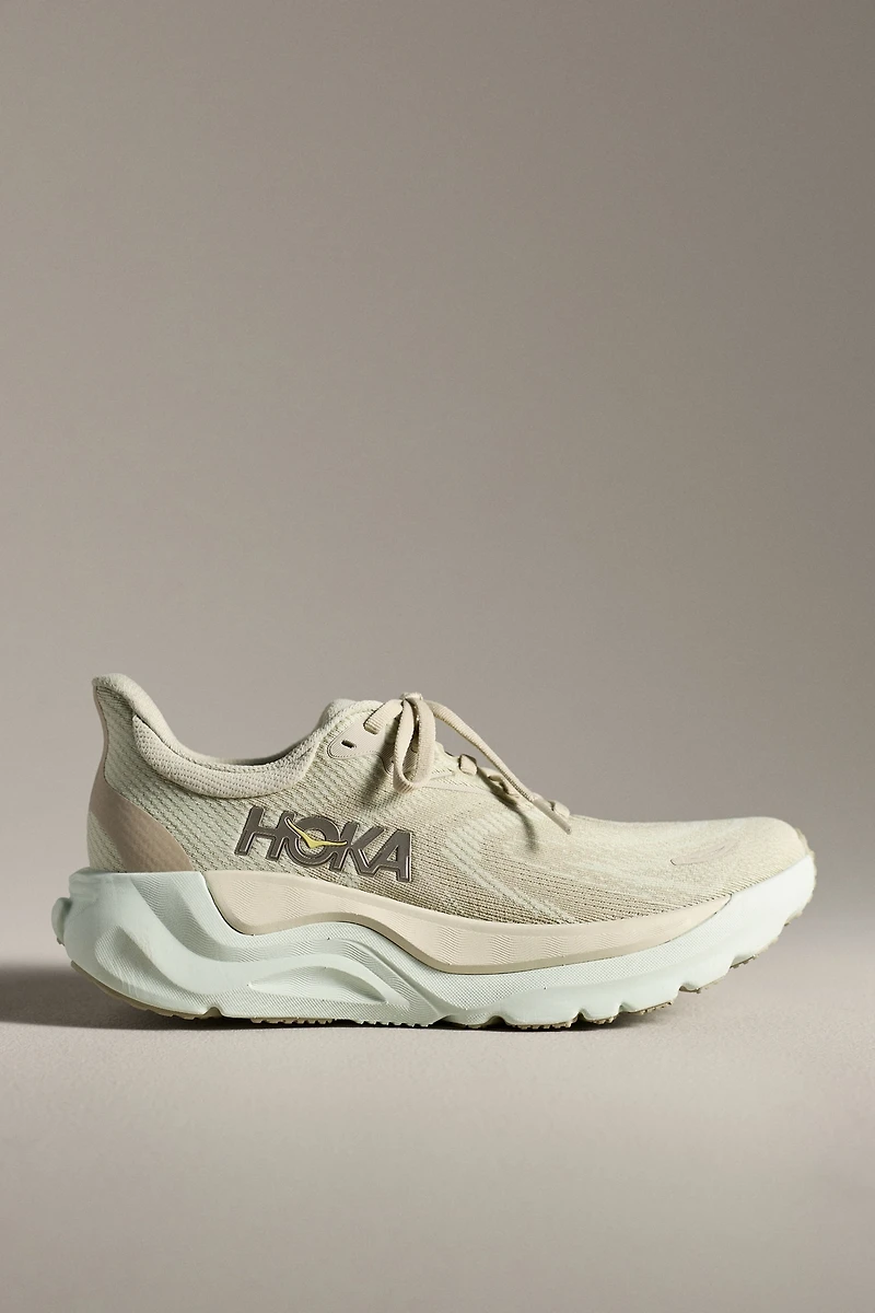 HOKA® Arahi 8 Sneakers