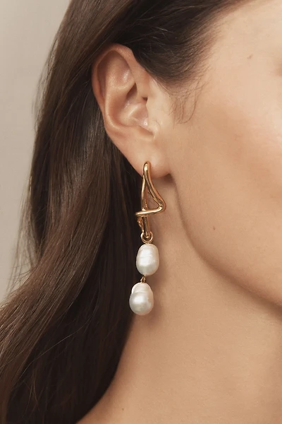 Missoma Molten Baroque Pearl Mismatched Drop Earrings