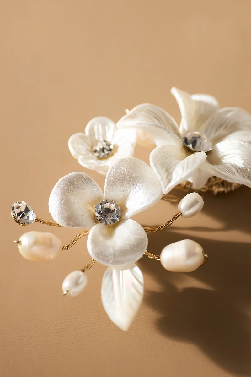 Untamed Petals Lilac Hair Pin