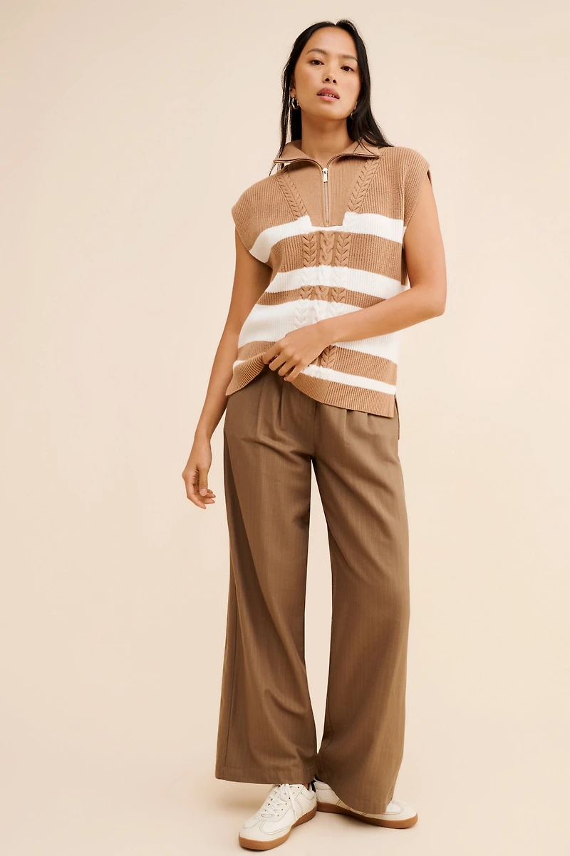 Ellen Tracy Sleevleess Zip Front Sweater