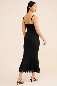 Sleeveless Sweetheart Midi Dress