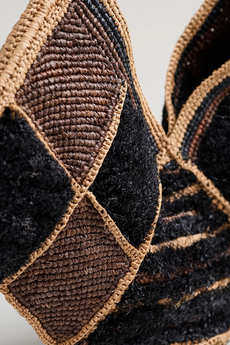 Made For a Woman Raffia Medium Tote